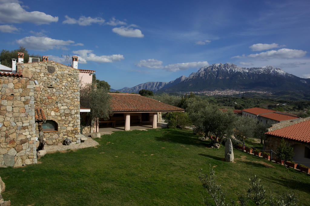 Villa Ermosuras à Nuoro  Extérieur photo